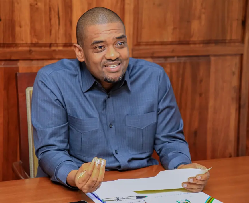 Energy Minister meets oil marketers, assures steady fuel supply amid global disruptions